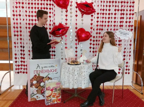 Волгоградской Горьковке читатели подарили 500 книг