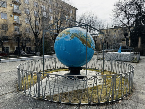 Астрономические предметы на территории Волгоградского планетария освободили от укрытия