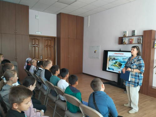 В Городищенской модельной библиотеке проводят познавательные мероприятия для школьников В Городищенской модельной библиотеке проводят познавательные мероприятия для школьников