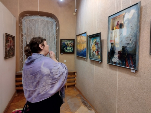 Волжская художница посвятила выставку казачьему  хутору