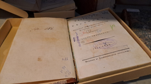 Волгоградская Горьковка продолжает оцифровку книжных памятников Волгоградская Горьковка продолжает оцифровку книжных памятников