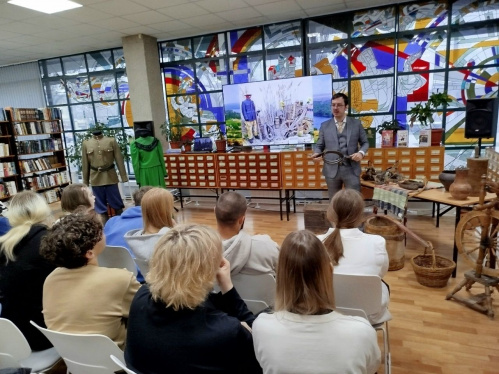 В Волгоградской библиотеке для молодёжи провели День казачьей культуры