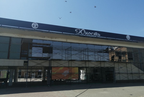 Творческие объединения Суровикино смогут работать на более высоком уровне после ремонта центра культурного развития «Юность»
