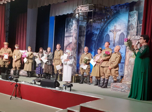 В Чернышковском ДК представили премьеру спектакля «Рядовые»