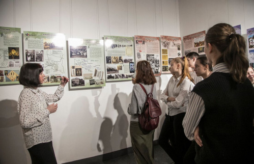 В Мемориально-историческом музее открылась выставка о Донбассе