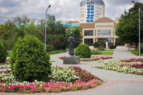 В Волгограде открылся семейный кинозал под открытым небом