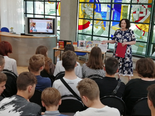 День славянской письменности и культуры отметили в библиотеке для молодежи