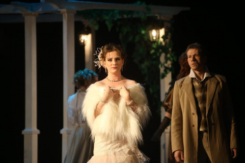 В Камышинском драмтеатре состоялась премьера спектакля по рассказам Чехова