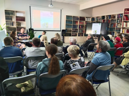 Модельные библиотеки расширяют сотрудничество с литераторами 