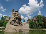 Мемориальный комплекс «Героям Сталинградской битвы» на Мамаевом кургане отметит полувековой юбилей Мемориальный комплекс «Героям Сталинградской битвы» на Мамаевом кургане отметит полувековой юбилей
