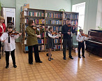 Юные музыканты Фролово выступили в библиотеке Юные музыканты Фролово выступили в библиотеке