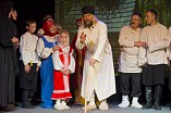 На сцене Волгоградского казачьего театра выступили народные коллективы На сцене Волгоградского казачьего театра выступили народные коллективы