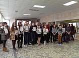 В регионе юным дарованиям вручили губернаторские стипендии В регионе юным дарованиям вручили губернаторские стипендии